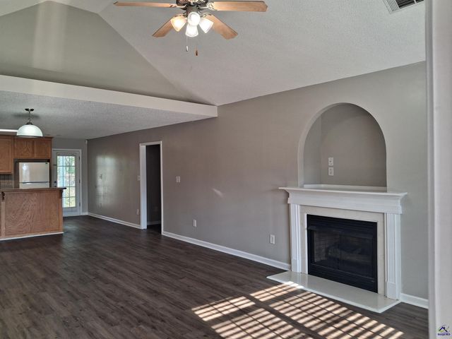 105 Montciello Drive, Byron, GA 31008