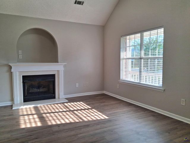 105 Montciello Drive, Byron, GA 31008