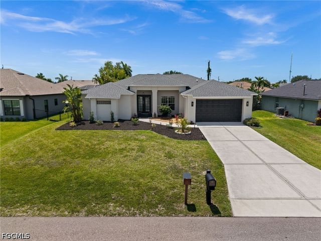 1820 SW 29th TER, Cape Coral, FL 33914