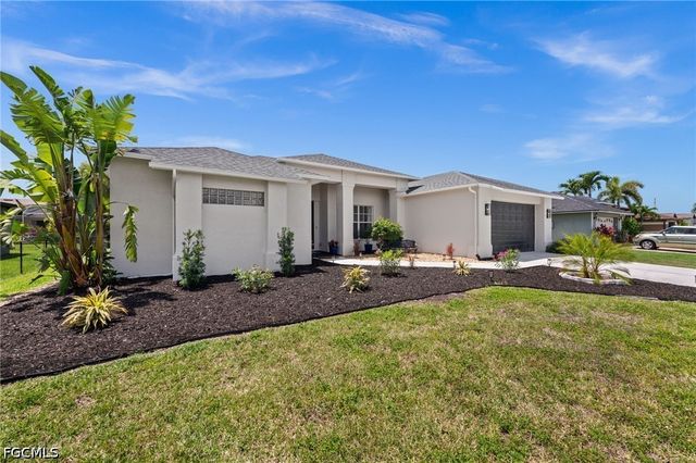 1820 SW 29th TER, Cape Coral, FL 33914
