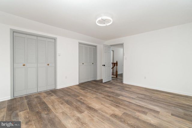 5221 MEADOWBROOK DR, Mechanicsburg, PA 17050