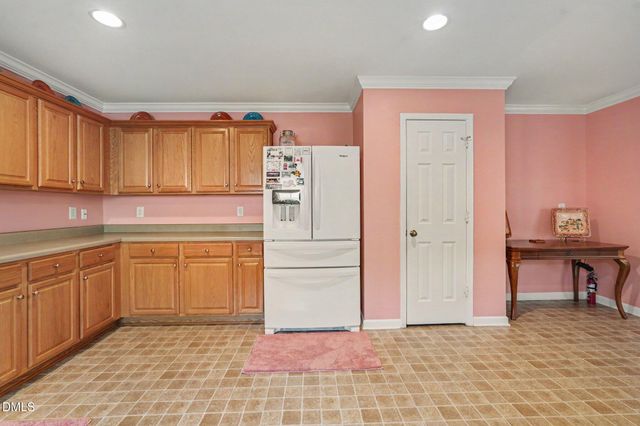 204 Georgetowne Drive, Clayton, NC 27520