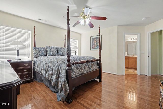 204 Georgetowne Drive, Clayton, NC 27520