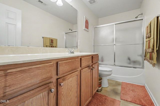 204 Georgetowne Drive, Clayton, NC 27520