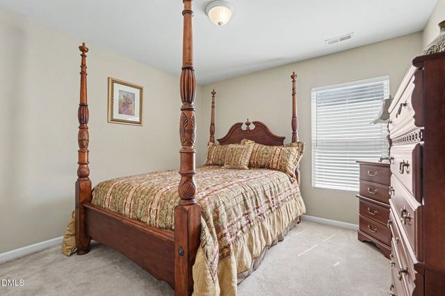 204 Georgetowne Drive, Clayton, NC 27520