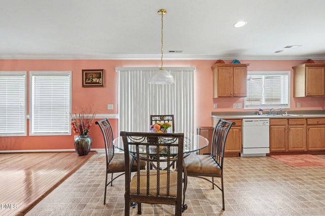 204 Georgetowne Drive, Clayton, NC 27520