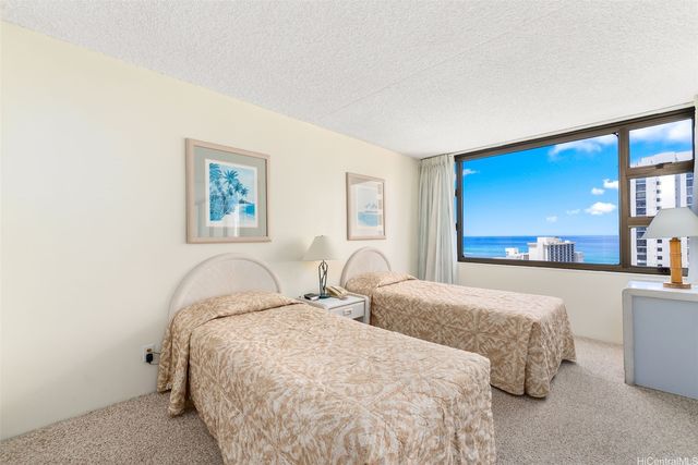 201 Ohua Avenue 2912 T-2 Mauka, Honolulu, HI 96815