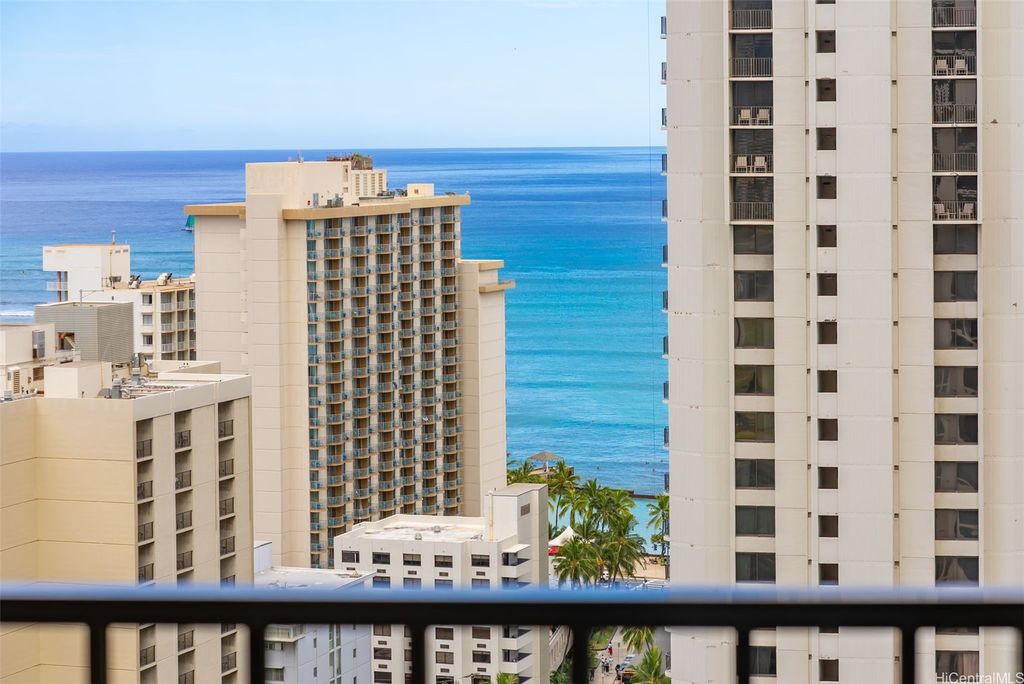 201 Ohua Avenue 2912 T-2 Mauka, Honolulu, HI 96815