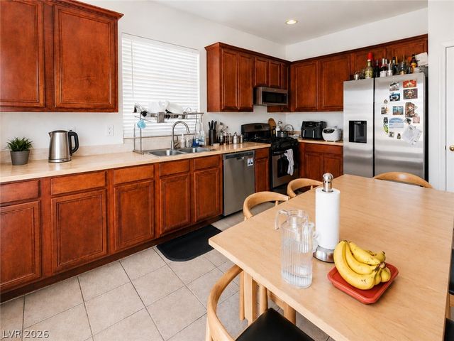 8532 Sweet Cedar Avenue, Las Vegas, NV 89143