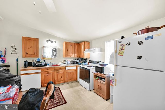 70 STRACK DR, Myerstown, PA 17067