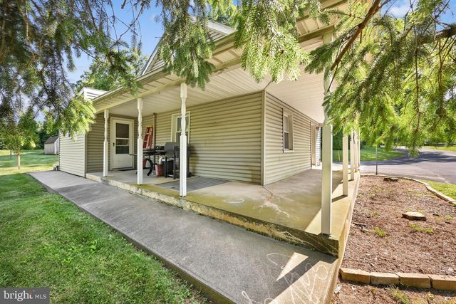 70 STRACK DR, Myerstown, PA 17067
