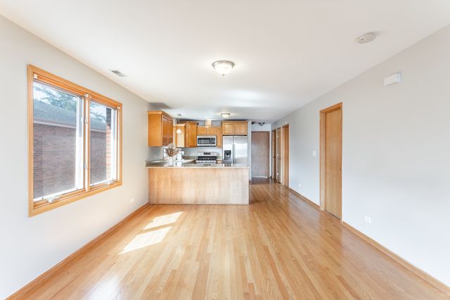 4230 Joliet Avenue 1, Lyons, IL 60534
