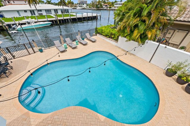 2965 NE 19th Street, Pompano Beach, FL 33062