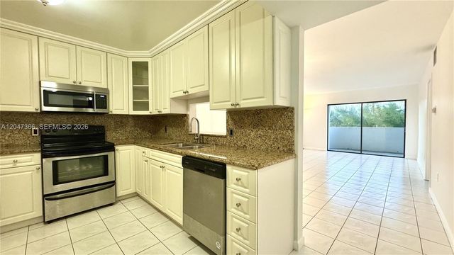 130 S Shore Dr 4B, Miami Beach, FL 33141