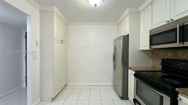 130 S Shore Dr 4B, Miami Beach, FL 33141