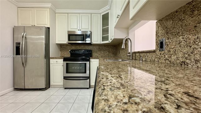 130 S Shore Dr 4B, Miami Beach, FL 33141