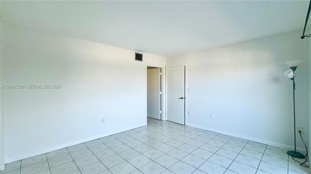 130 S Shore Dr 4B, Miami Beach, FL 33141
