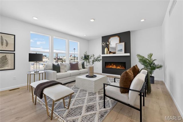 202 Randlin Drive, O'fallon, MO 63367