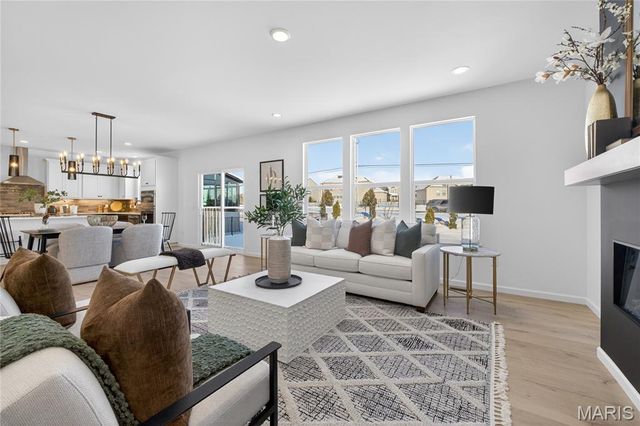 202 Randlin Drive, O'fallon, MO 63367