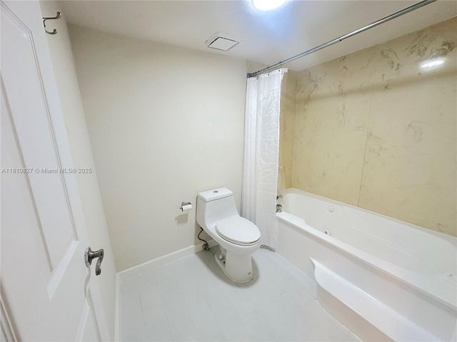 520 Brickell Key Dr A811, Miami, FL 33131