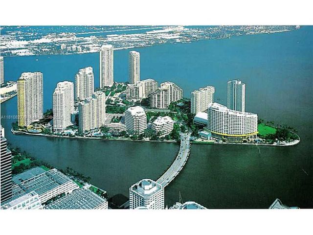 520 Brickell Key Dr A811, Miami, FL 33131
