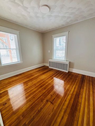 30-32 Starbird St 30, Malden, MA 02148