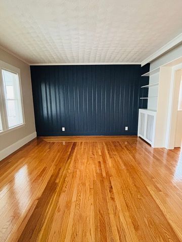 30-32 Starbird St 30, Malden, MA 02148