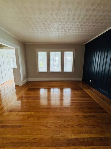 30-32 Starbird St 30, Malden, MA 02148