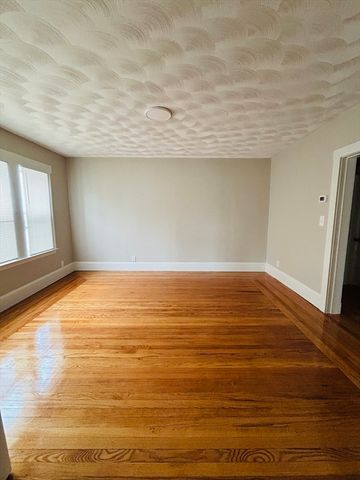 30-32 Starbird St 30, Malden, MA 02148