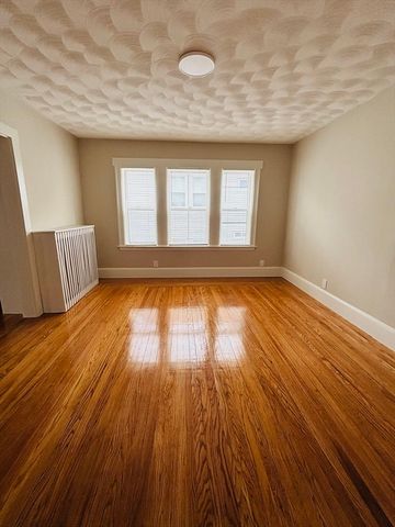 30-32 Starbird St 30, Malden, MA 02148