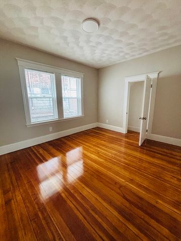 30-32 Starbird St 30, Malden, MA 02148