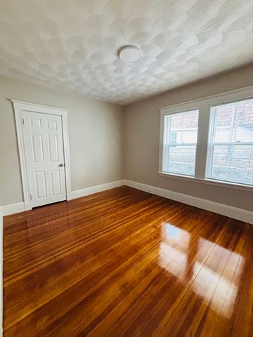 30-32 Starbird St 30, Malden, MA 02148