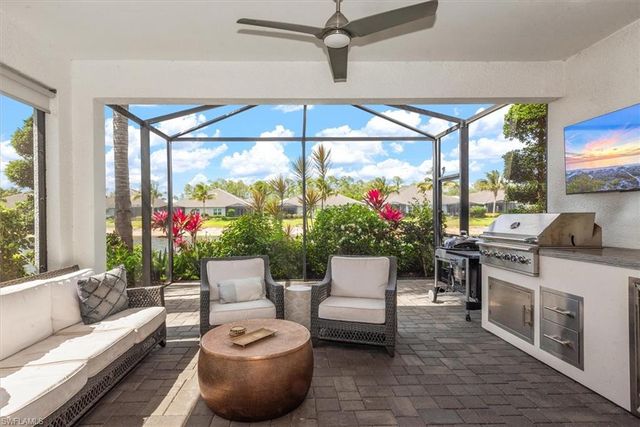 2302 Marquesa CIR, Naples, FL 34112