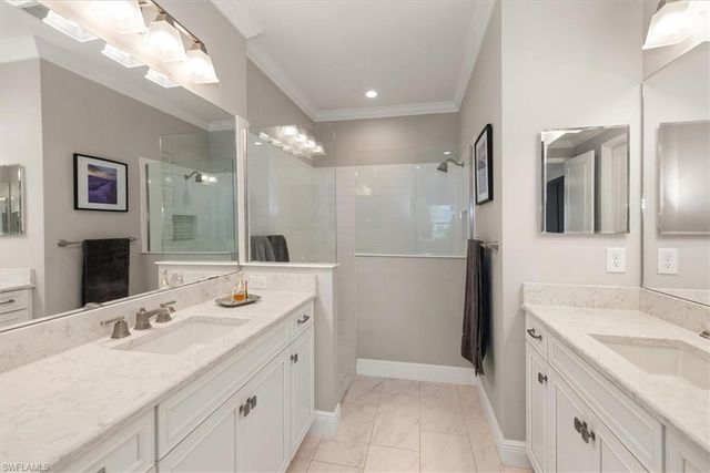 2302 Marquesa CIR, Naples, FL 34112