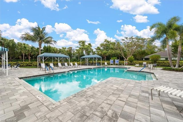 2302 Marquesa CIR, Naples, FL 34112