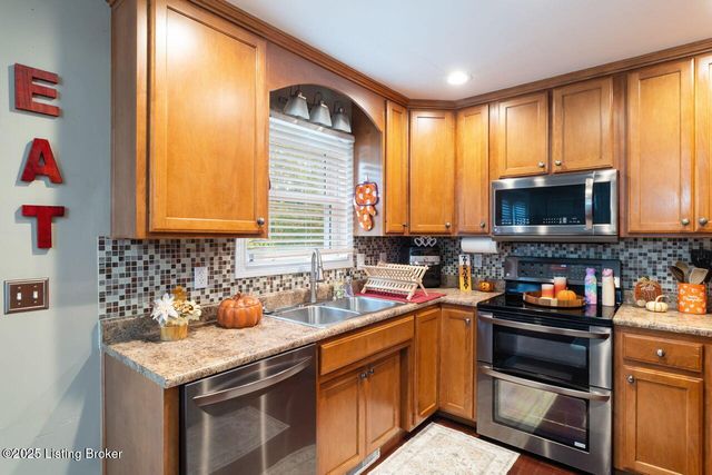 100 Benelli Dr, Bardstown, KY 40004