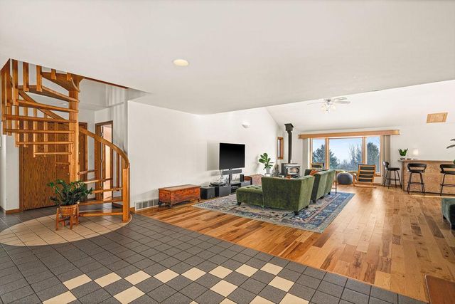 86360 Meyers Olson Road, Bayfield, WI 54814