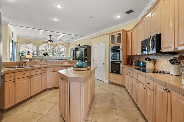 424 CADDIE DRIVE, Debary, FL 32713