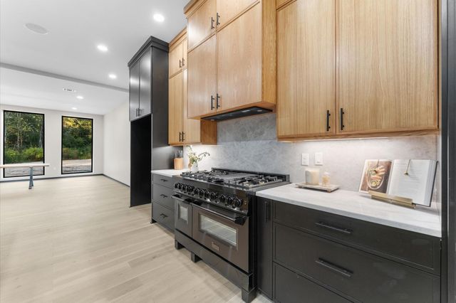 11415 Magnolia Bend Drive, Montgomery, TX 77302