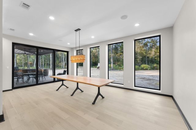 11415 Magnolia Bend Drive, Montgomery, TX 77302