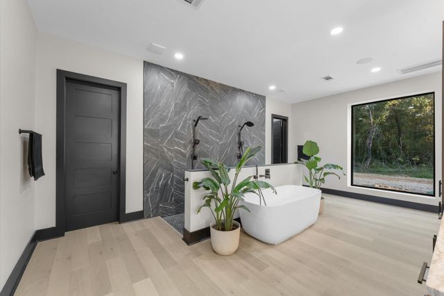 11415 Magnolia Bend Drive, Montgomery, TX 77302