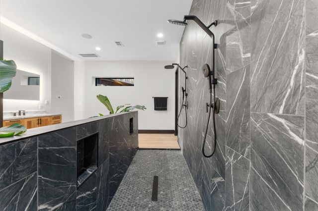 11415 Magnolia Bend Drive, Montgomery, TX 77302