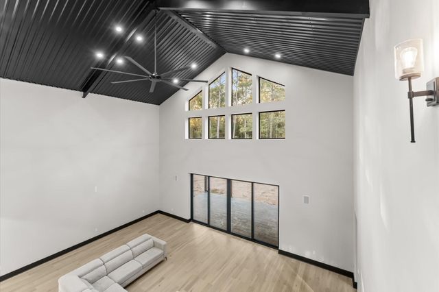 11415 Magnolia Bend Drive, Montgomery, TX 77302