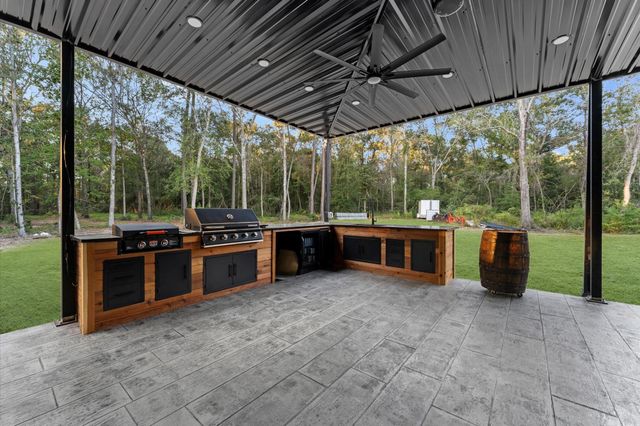 11415 Magnolia Bend Drive, Montgomery, TX 77302