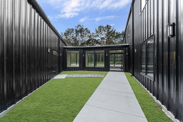 11415 Magnolia Bend Drive, Montgomery, TX 77302