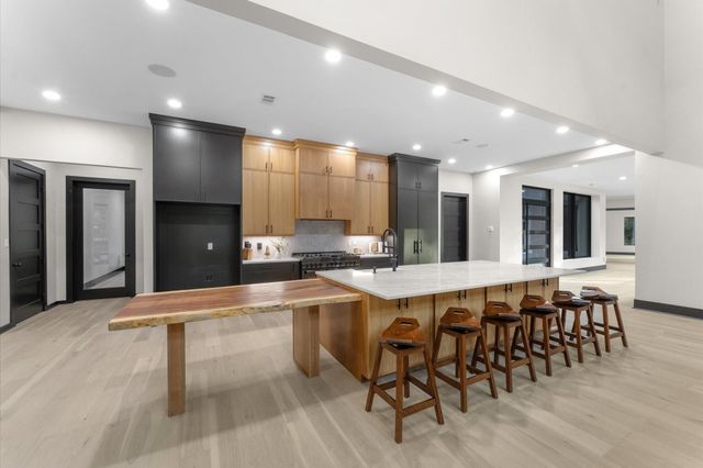 11415 Magnolia Bend Drive, Montgomery, TX 77302