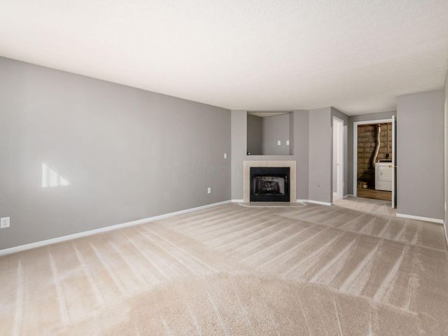 1024 Hartford Village Boulevard, Columbus, OH 43228