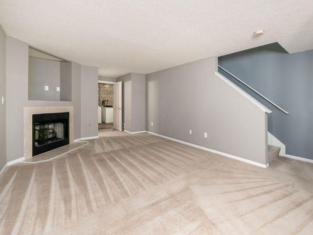 1024 Hartford Village Boulevard, Columbus, OH 43228