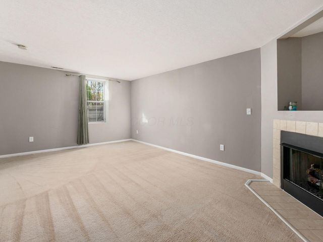 1024 Hartford Village Boulevard, Columbus, OH 43228