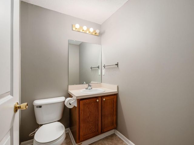 1024 Hartford Village Boulevard, Columbus, OH 43228